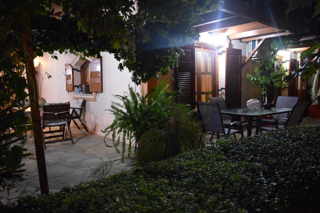 Family Villa Kalypso Ореой Екстер'єр фото